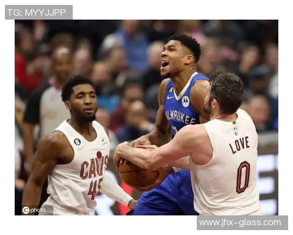 14日骑士与雄鹿精彩对决视频回顾全场亮点与精彩瞬间分析 14日骑士与雄鹿精彩对决视频回顾全场亮点与精彩瞬间分析